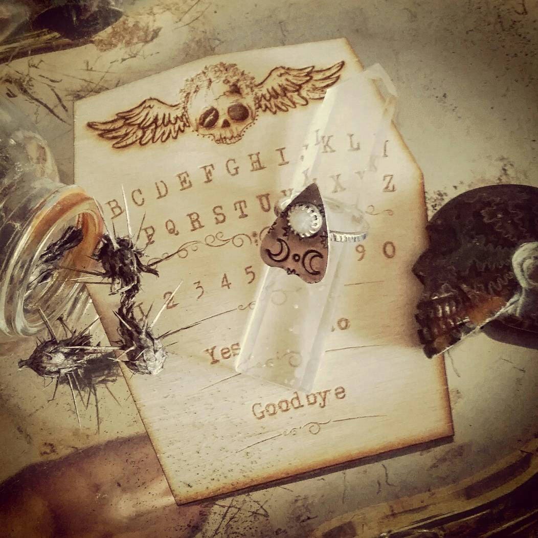 Divination Talking Spirit Board .. Channeling Board ... Witch Board ... Oracle Board